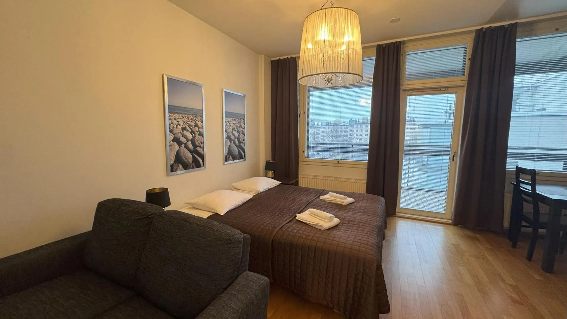 Daire 41 M2 Studio With Sauna, View And Balcony To The Park Saunallinen Yksioe Helsinki
